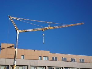 Self Erecting Tower Crane on a new Apartment Block in Hounslow