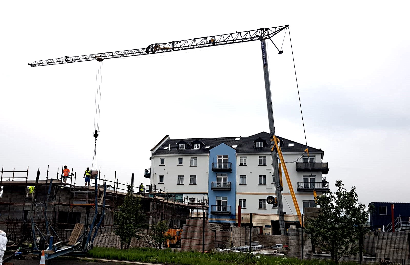 Self Erecting Tower Crane in Carrickfergus Self Erecting Tower Crane in Carrickfergus