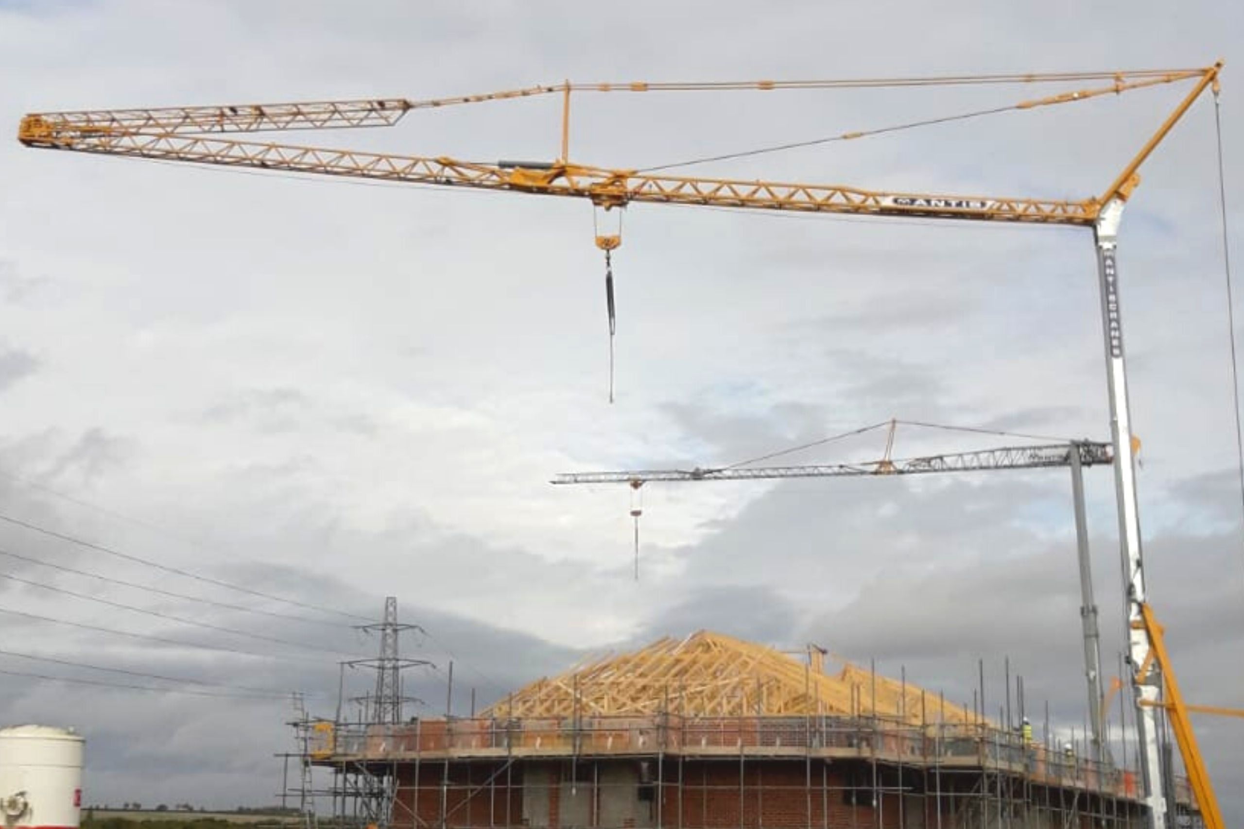 Potain IGO 50 and Potain HUP 40.30 from Mantis Crane hire Ireland and Mantis Crane hire UK