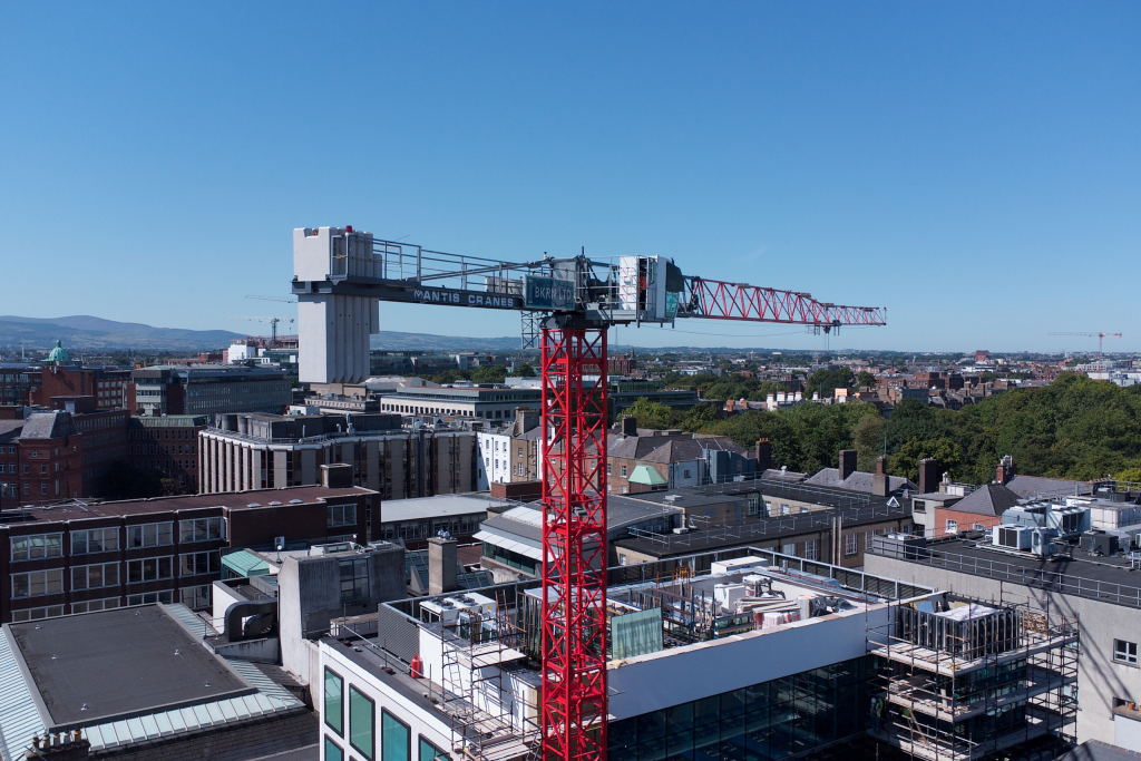 Mantis Cranes Flat Top Tower Crane