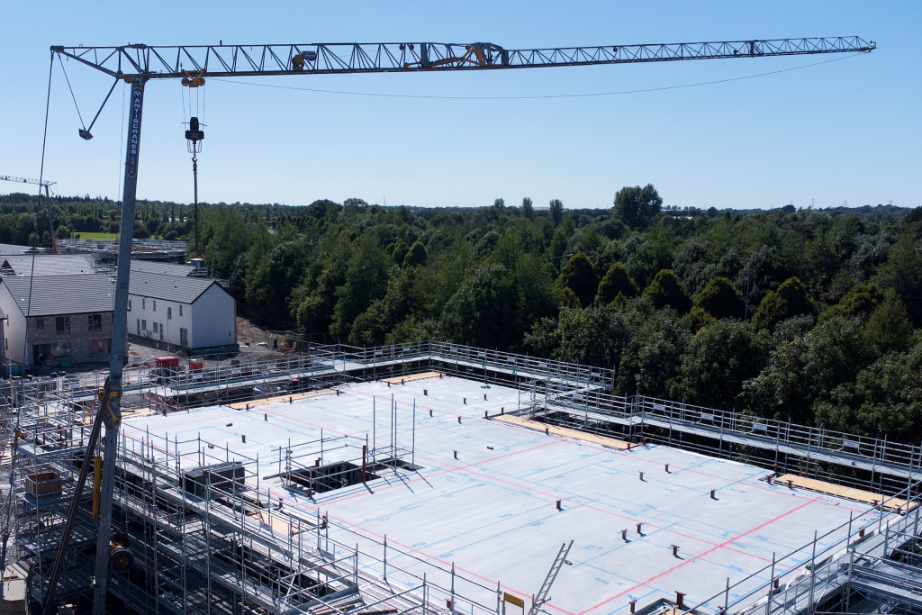 Mantis Cranes self erecting tower crane