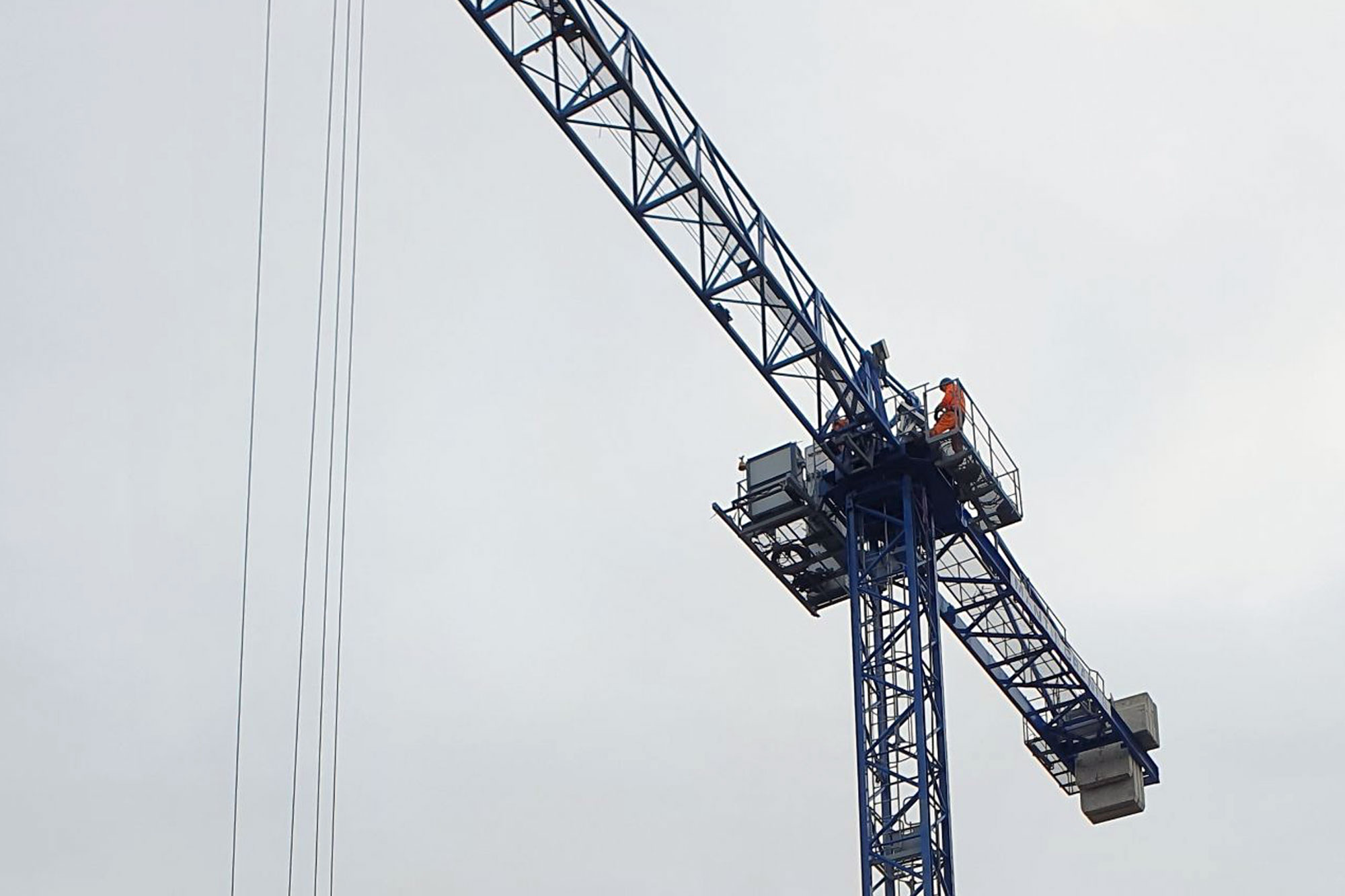 COMANSA 11LC90 from Mantis Cranes
