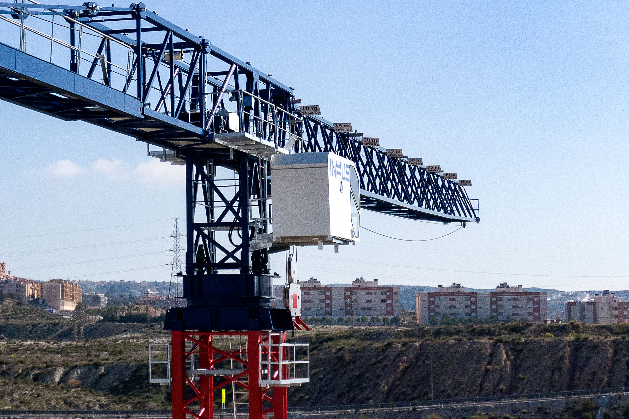 SAEZ TLS 80 24T from Mantis Cranes