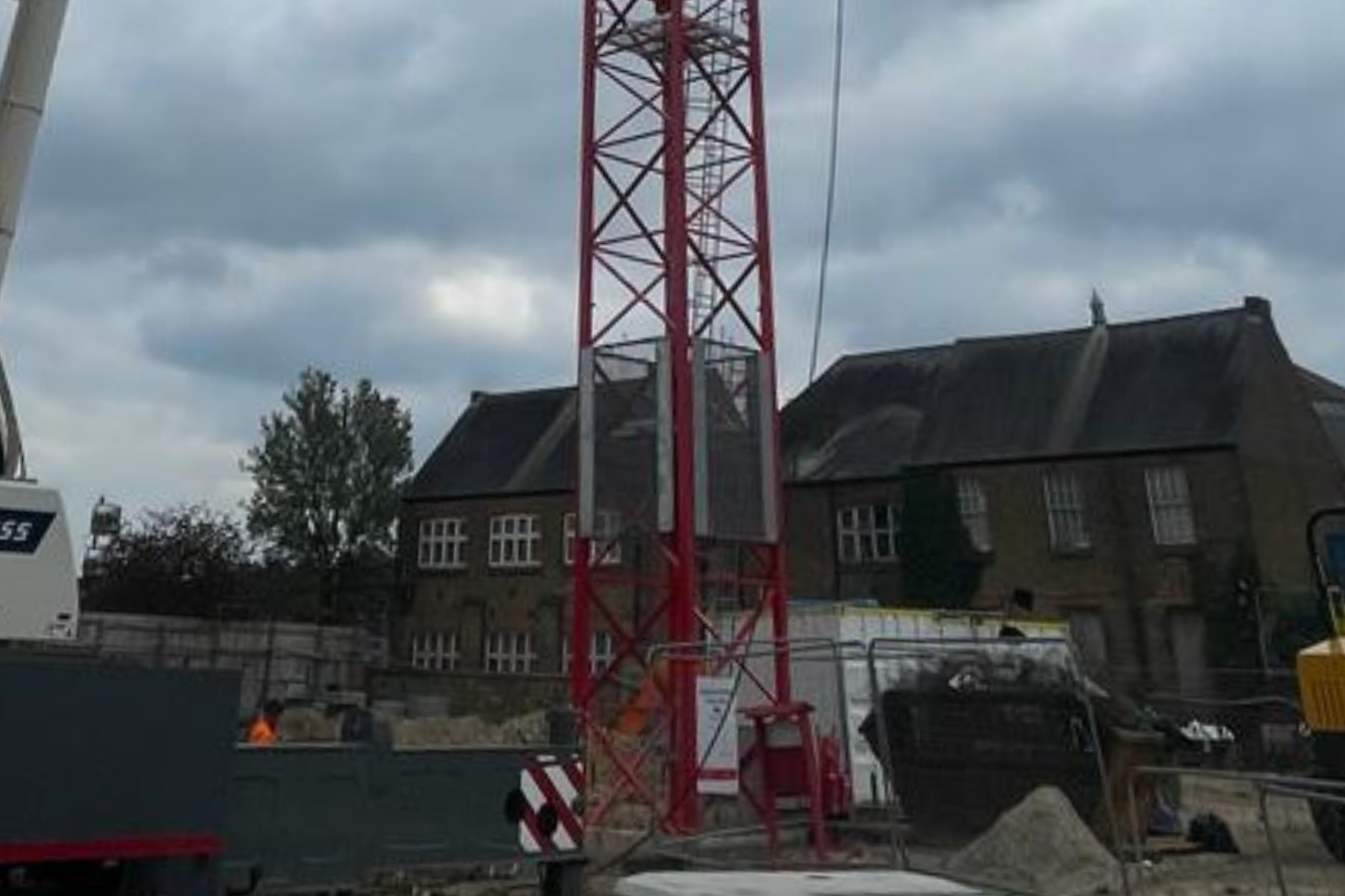 crane anti climb frame