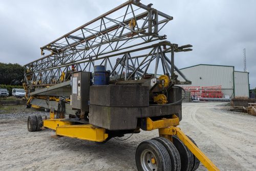 mantis 30-10 self erecting tower crane