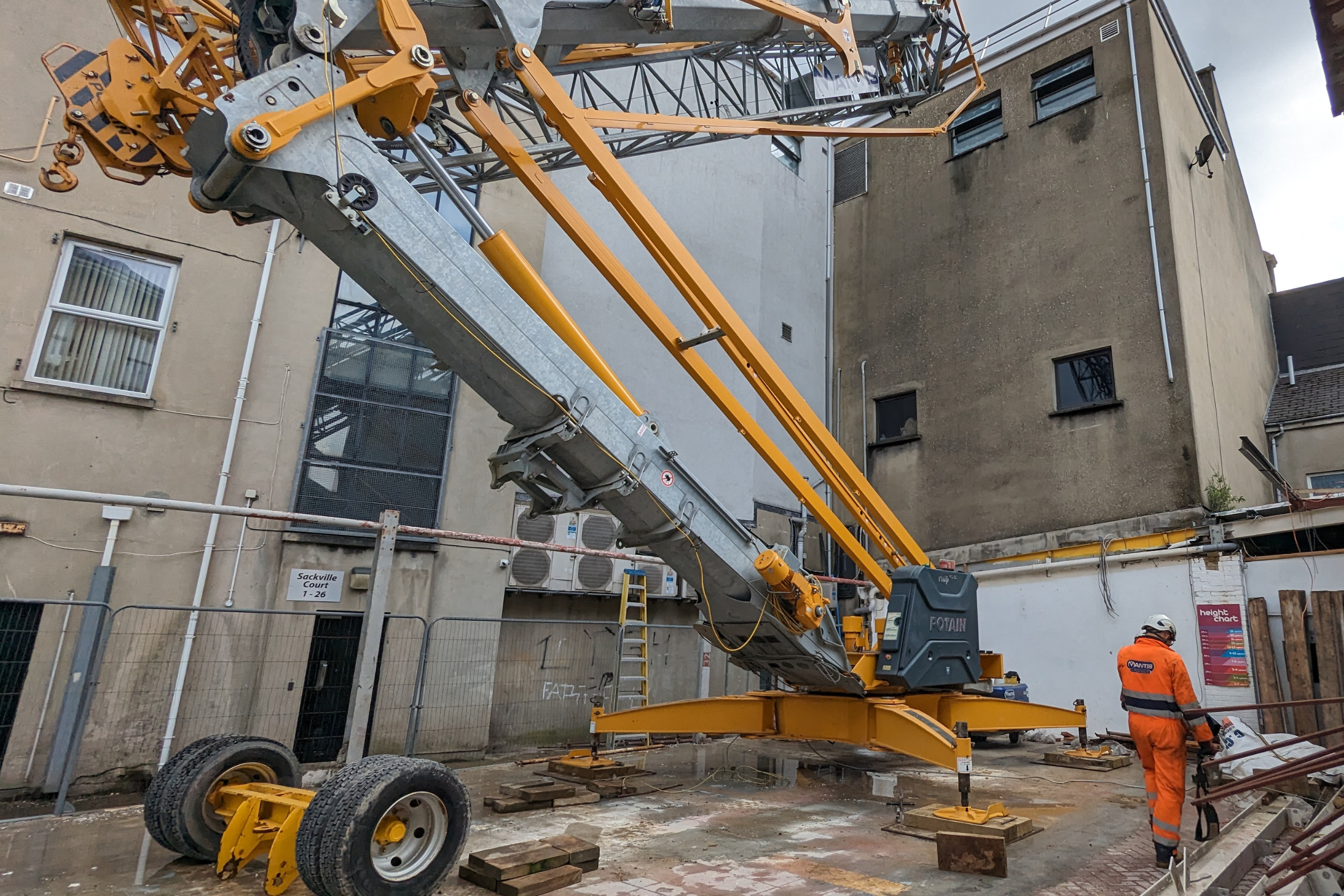 potain-cranes-ireland a photo of a self erector crane from mantis cranes