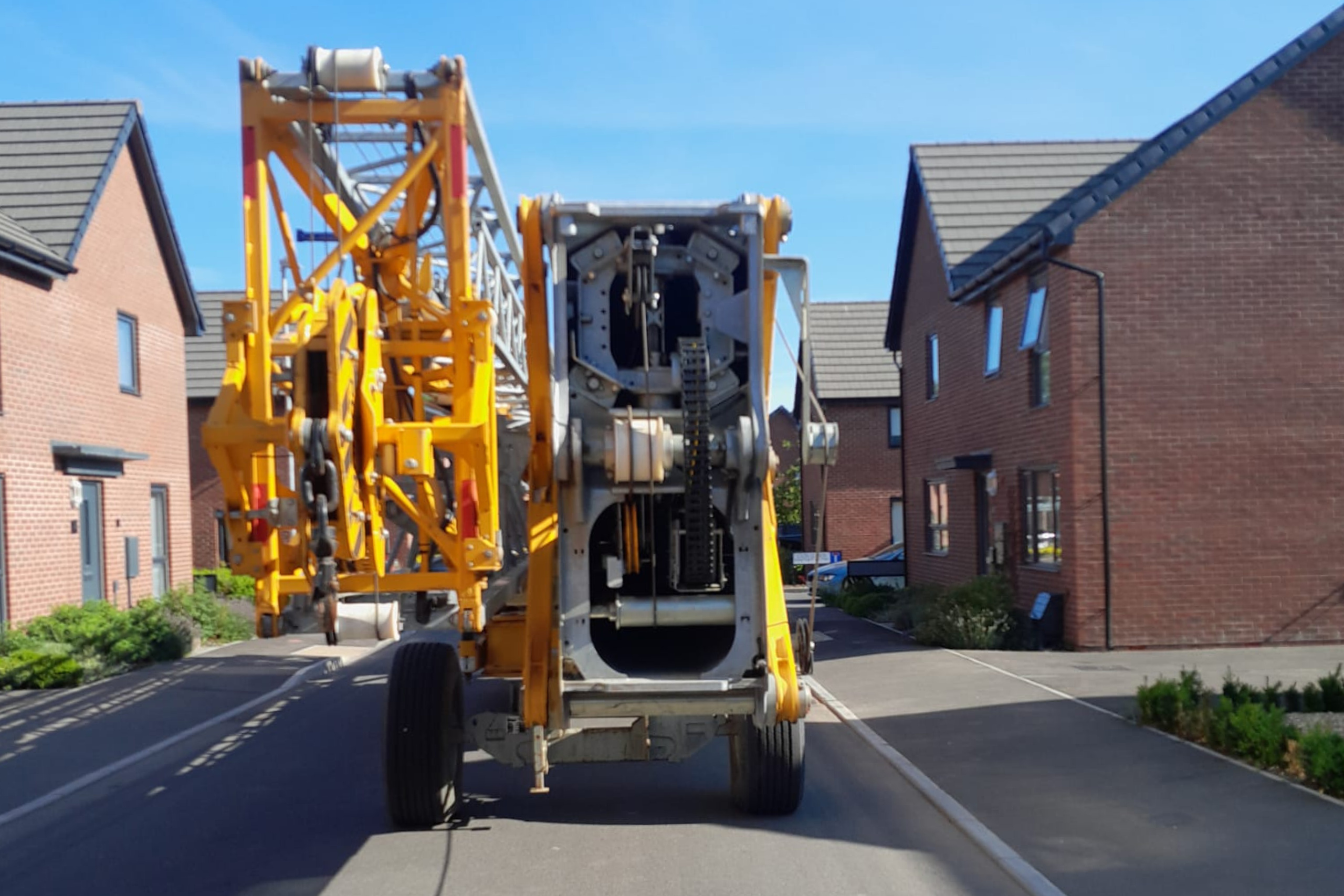 self-erector-rates a photo of a hup 40 30 from potain